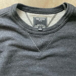 Todd Snyder Men's Charcoal Crewneck Sweatshirt small